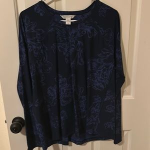 Lightweight Athleta long sleeved shirt size large